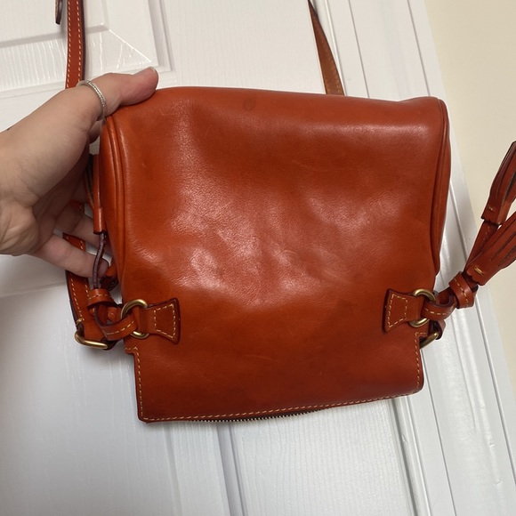 Vintage Dooney and Bourke Crossbody purse - Picture 5 of 5